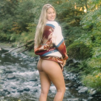 Megan Moore in a hot photoshoot by the river
